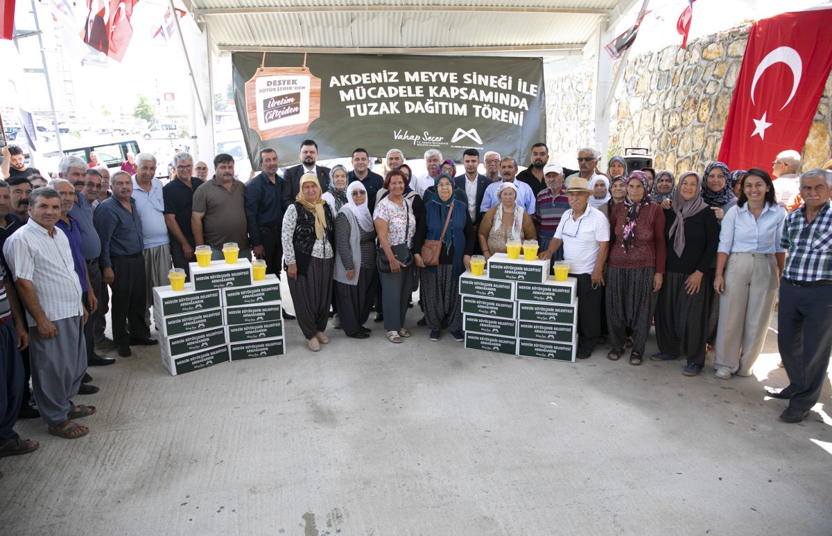 Mersin Büyükşehir Akdeniz Meyve Sineği İle Mücadele Ediyor