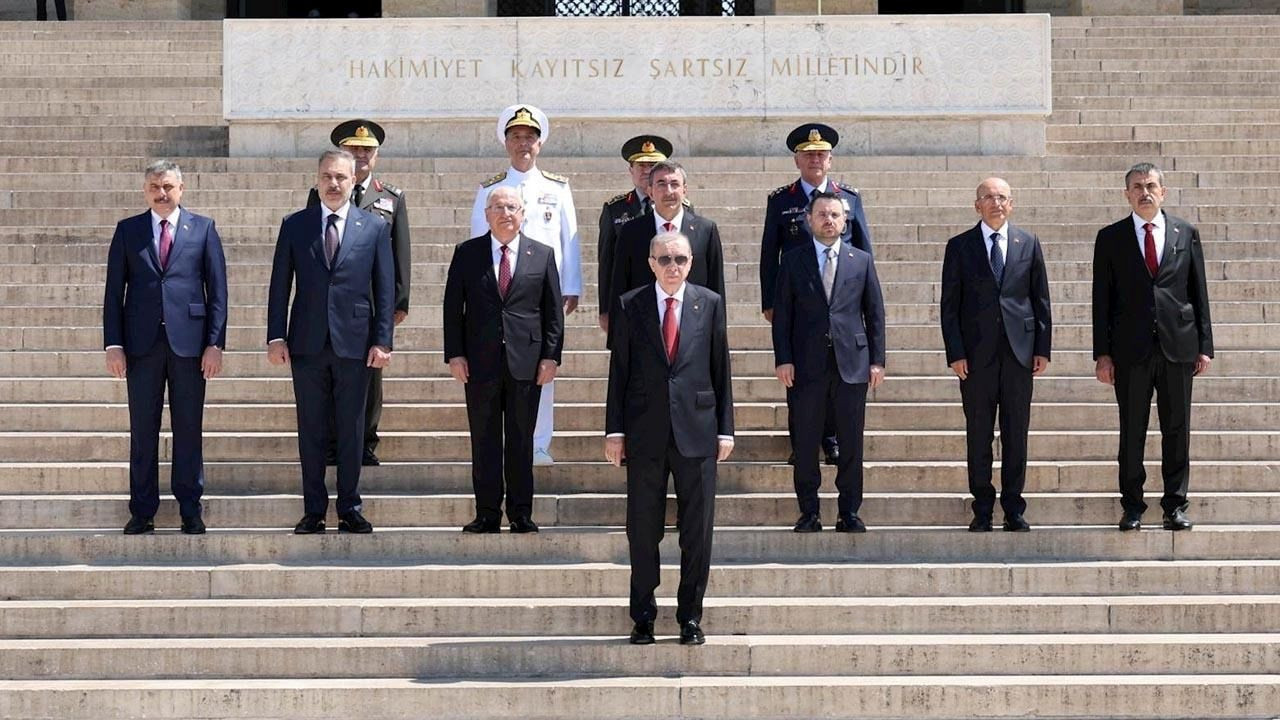 2026 YAŞ kararları tam liste: 25 general ve amiral terfi etti, komuta kademesinde kritik değişim!
