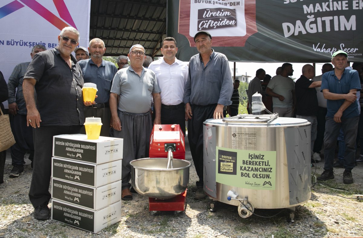 Mersin Büyükşehir’den Mezitli’de Üreticiye Çok Yönlü Tarımsal Destek