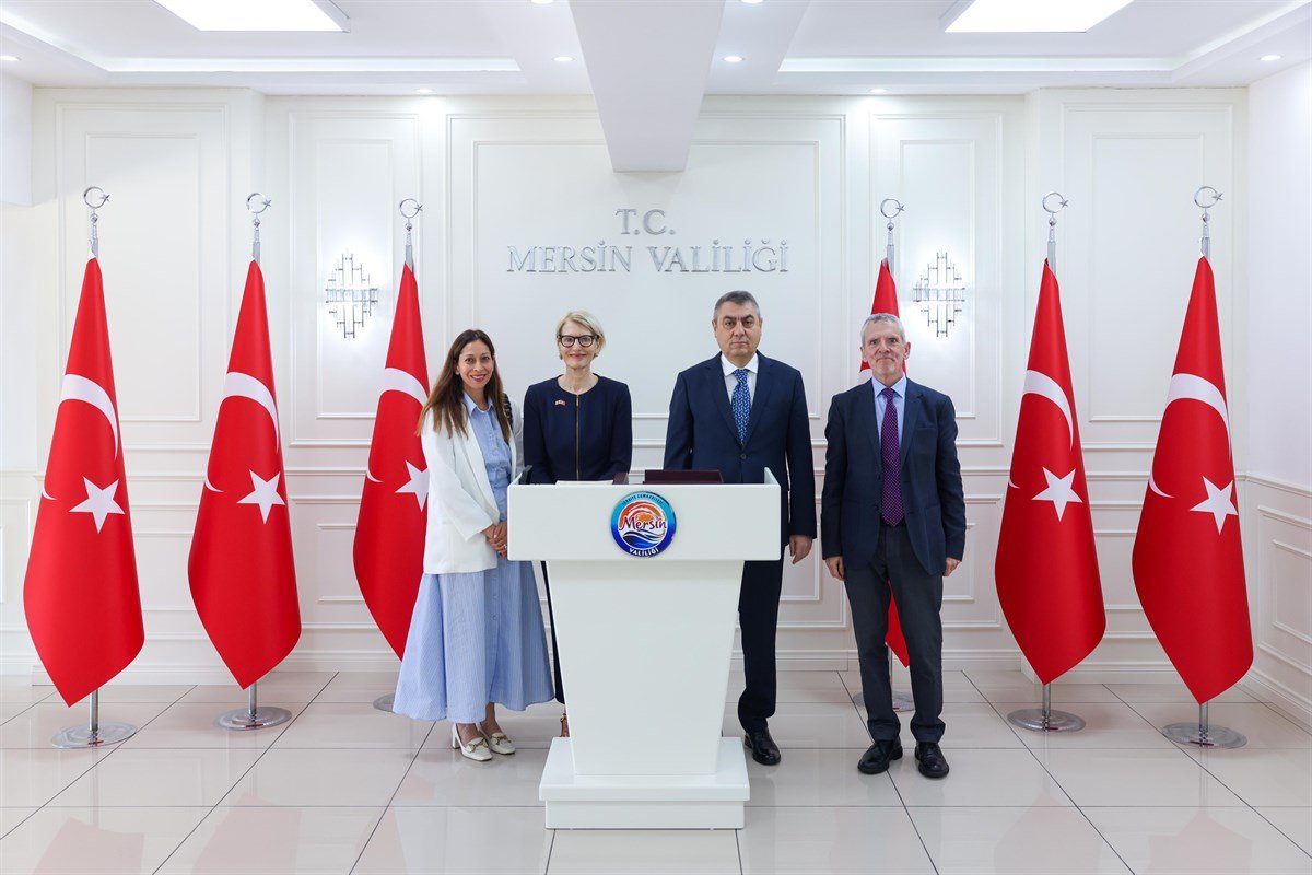 Mersin Valisi Atilla Toros, Birleşik Krallık Türkiye Büyükelçisi Jill Morris ve beraberindeki Heyet ile Görüştü