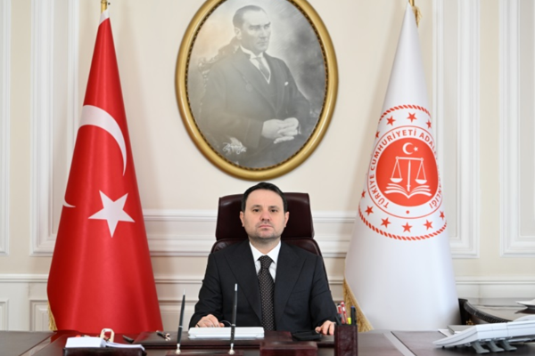 Bakan Gürlek: Adalet teşkilatımıza 15 bin sözleşmeli personel alacağız