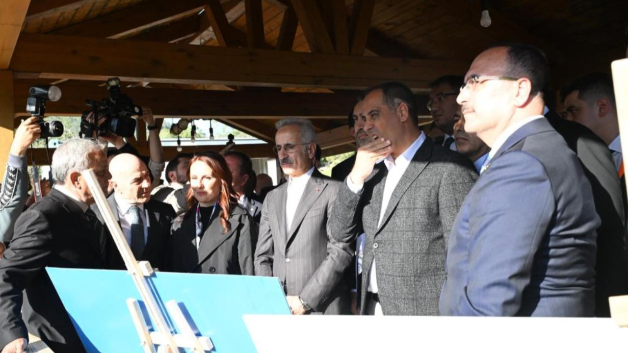 Bakan Uraloğlu açıkladı: 105 dakikalık yol 70 dakikaya düşecek
