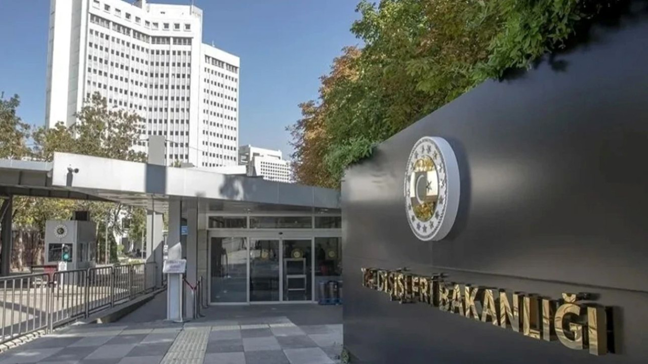 Dışişleri Bakanlığı duyurdu! Karadeniz'de Türk sahipli gemilere İHA saldırısı: Yaralılar var