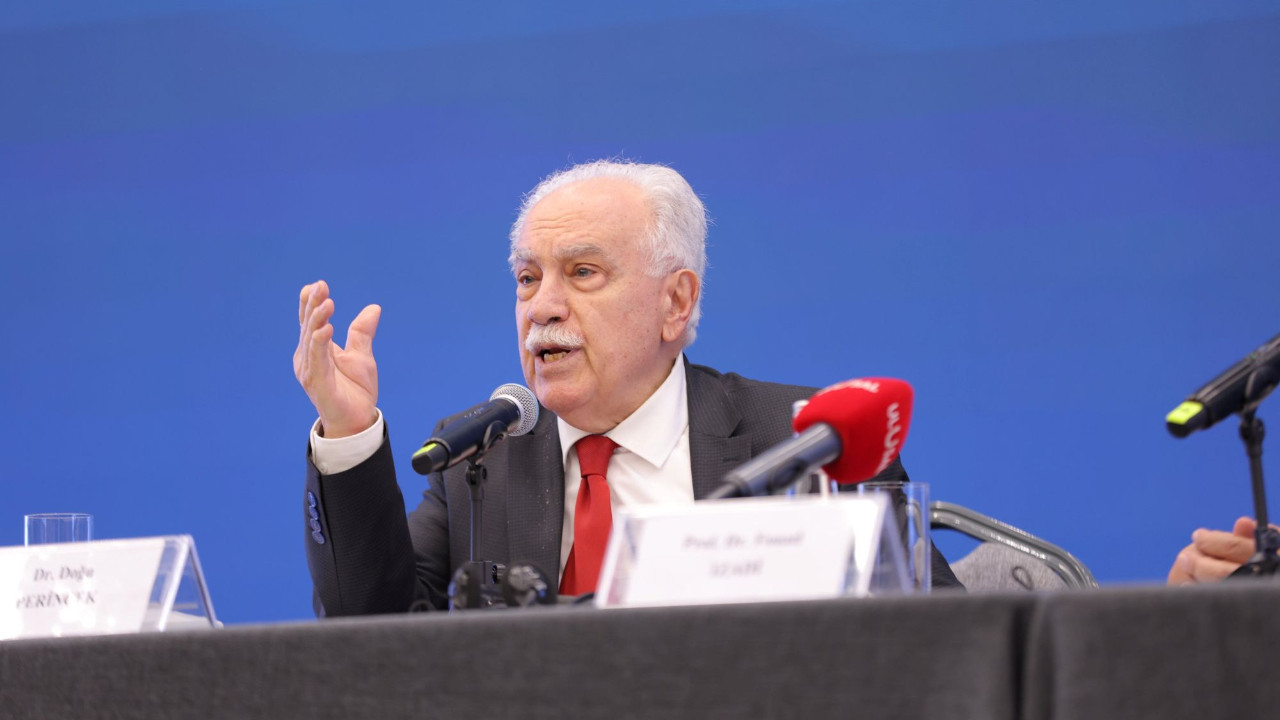 Doğu Perinçek: NATO çöplüğe, Türkiye yeni dünyanın merkezine yürüyor!