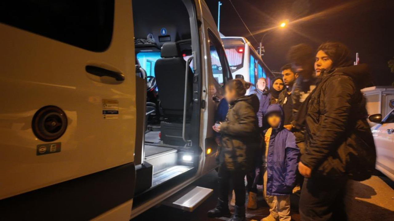 Foça açıklarında göçmen dramı: 9 yaşındaki çocuk hayatını kaybetti