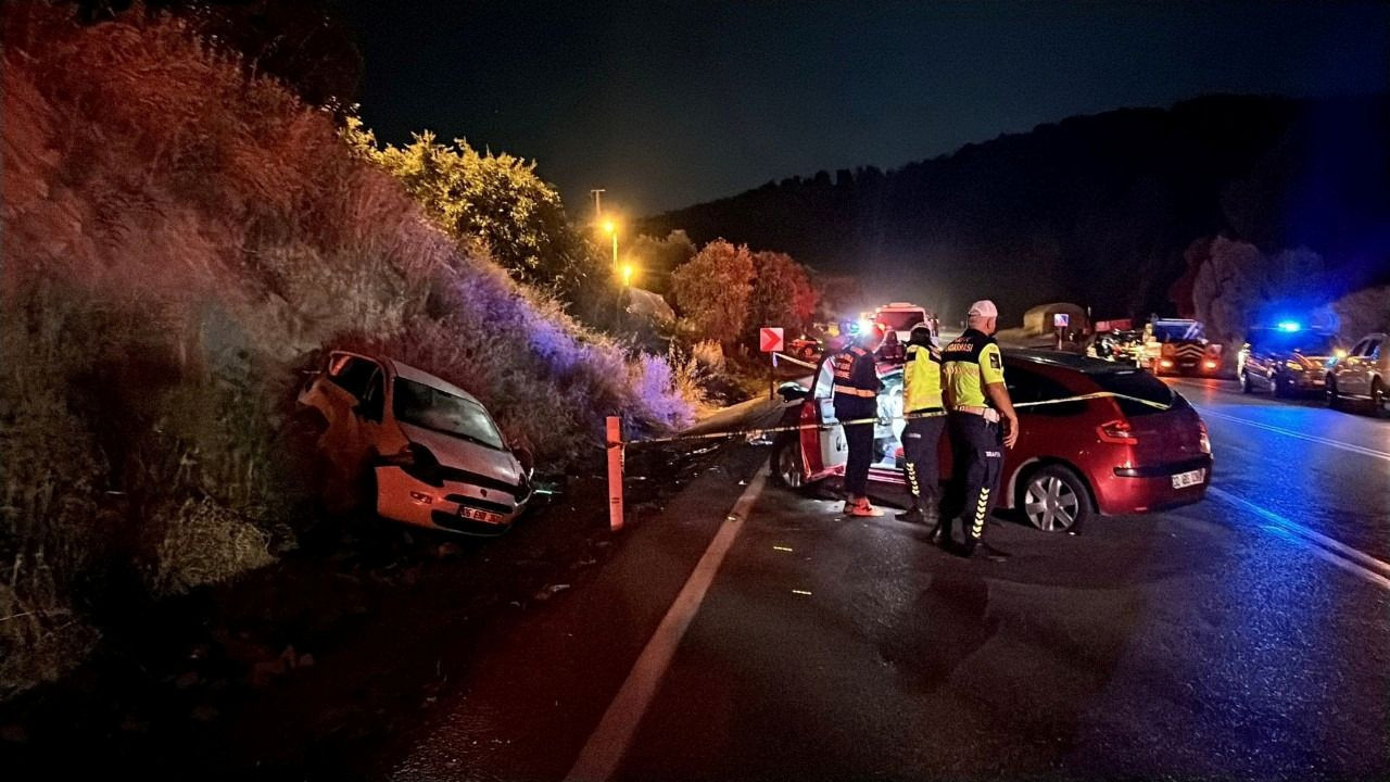 Hatalı sollama facia getirdi! Burdur Bucak'ta katliam gibi zincirleme kaza