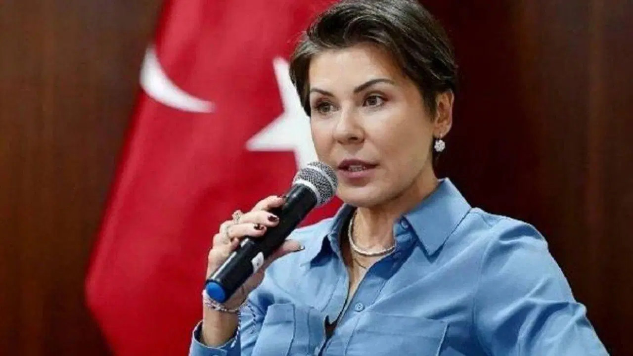 İçişleri Bakanlığı'ndan Fatoş Pınar Türker'in çıplak arama iddiasına soruşturma