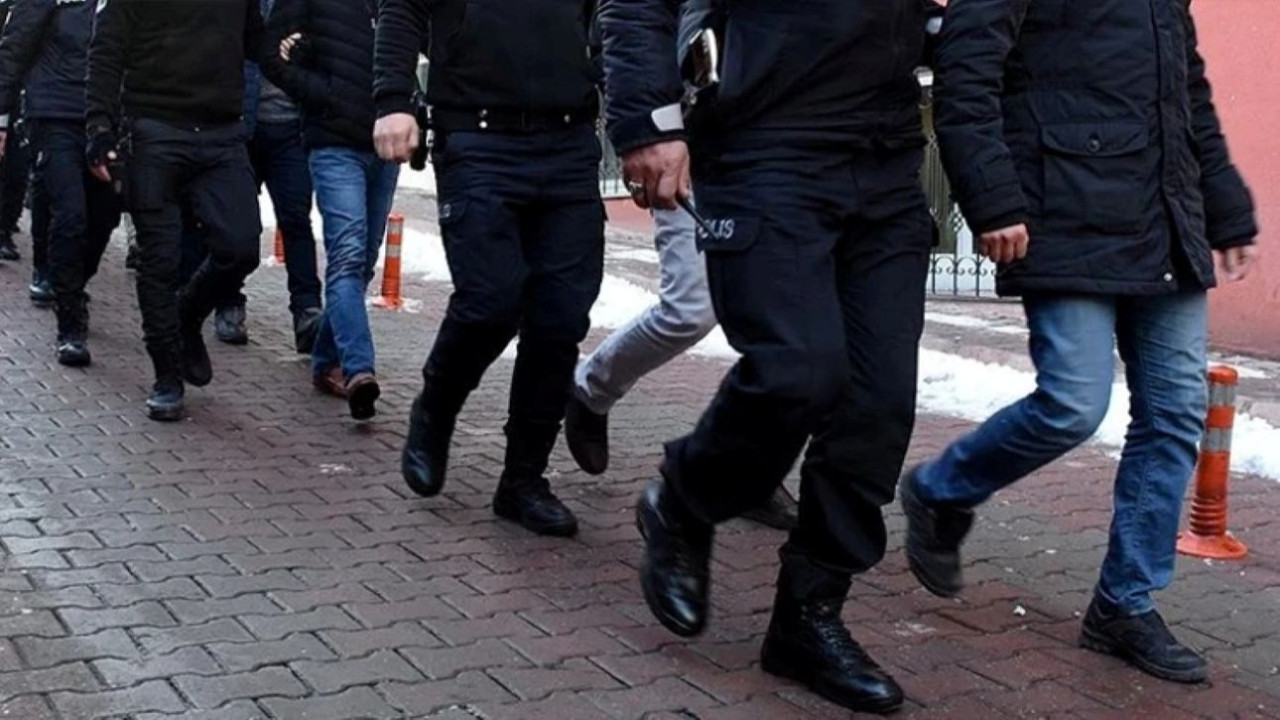 İstanbul merkezli 8 İlde şafak operasyonu! Paravan şirketler üzerinden vurgun yapan 64 kişi yakalandı