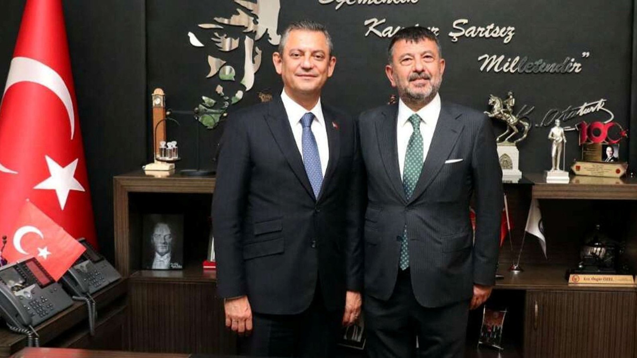 İzmir Büyükşehir Belediyesi yolsuzluk soruşturmasında kritik gözaltı! 