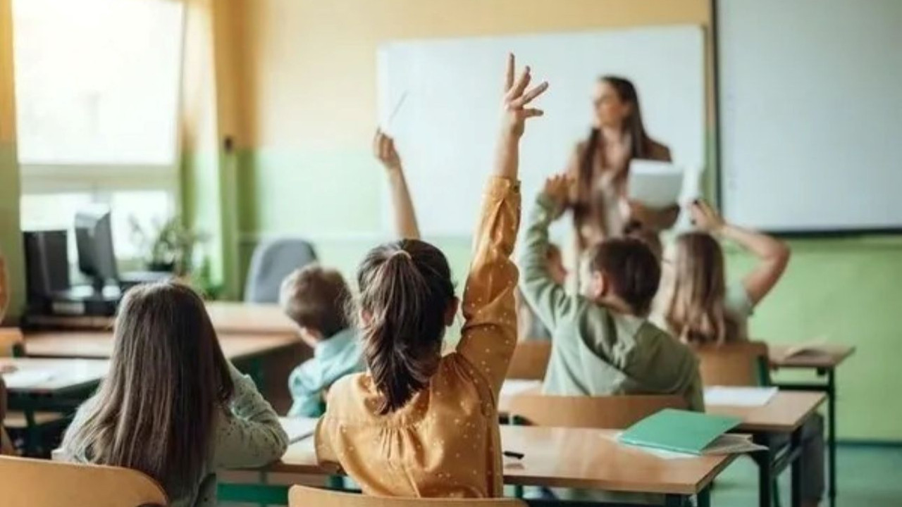 Okullarda yeni dönem başlıyor! Öğretmenlere tek tuşla 112 ihbar hakkı