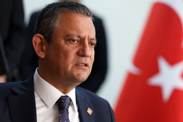 Özel’den 23 Nisan mesajı