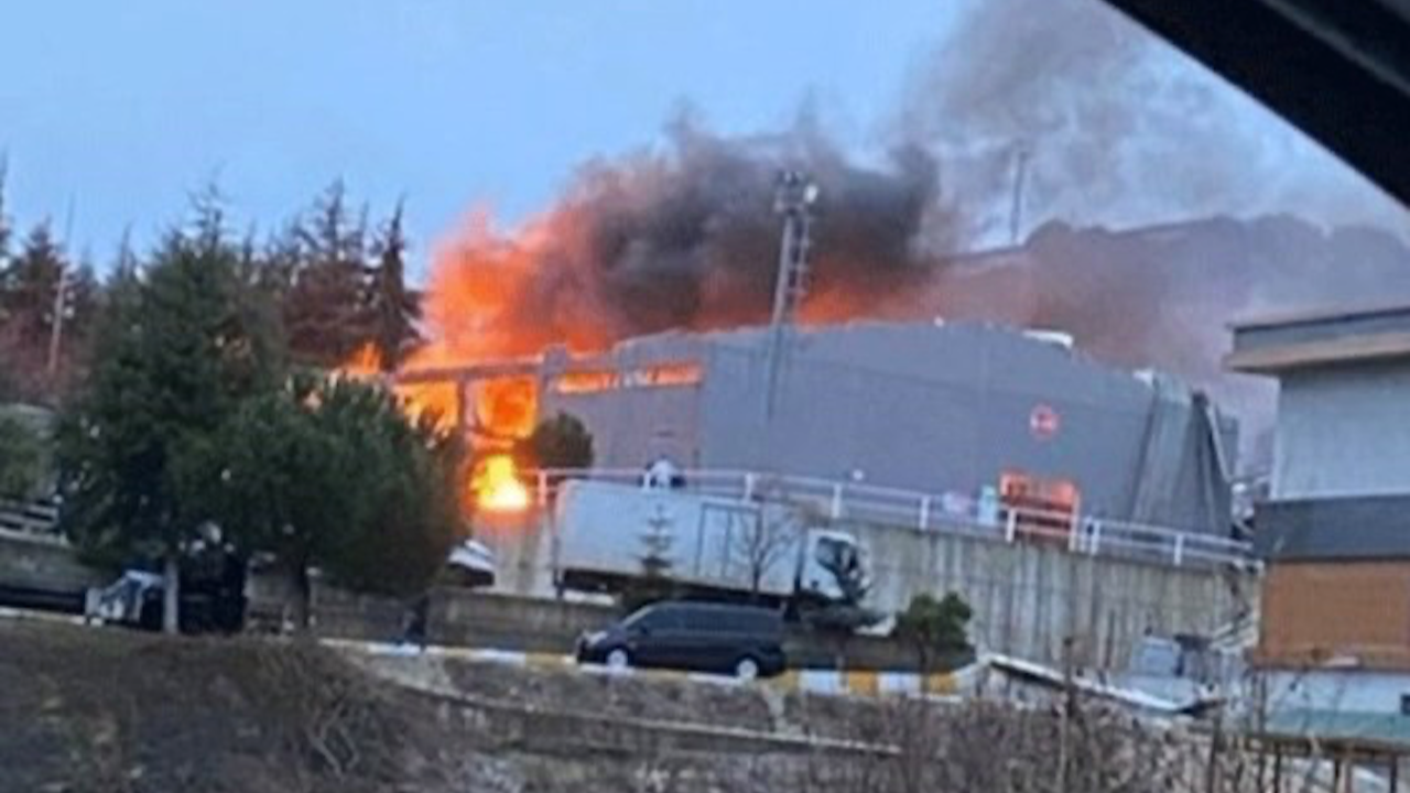 Sakarya’da fabrikada şiddetli patlama! Yaralılar var