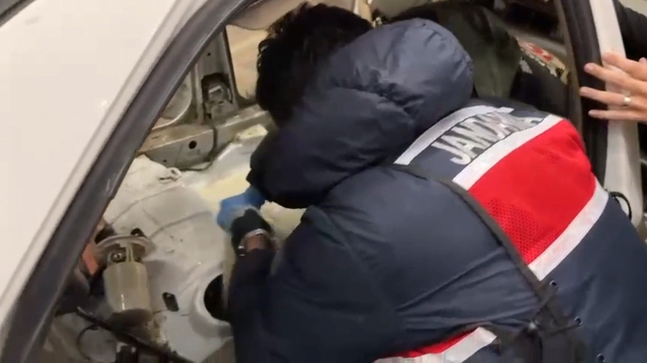 Sosyal medyadan uyuşturucu satıyorlardı! Jandarmadan zehir tacirlerine dev baskın!