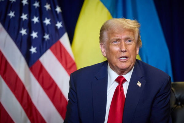 Trump: İran ile gümrük vergisi ve yaptırımların hafifletilmesi üzerine görüşüyoruz