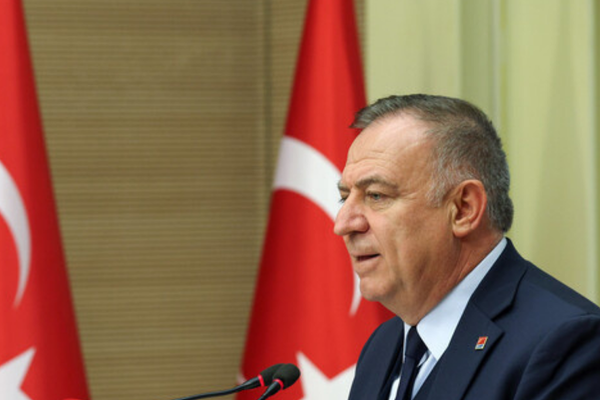 Zeybek’ten Adıgüzel’in tutuklanmasına tepki